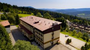 Üldine mäevaade või majutusasutusest OREA Hotel Špičák Šumava pildistatud vaade