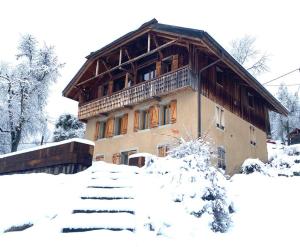Obiekt Luxury Chalet Morzine with stunning mountain views zimą