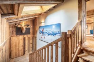 Telewizja i/lub zestaw kina domowego w obiekcie Luxury Chalet Morzine with stunning mountain views