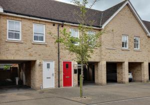 Gallery image of Cosy Two Bedroom Coach House - Free Parking for 2 vehicles, WIFI & Netflix in Colchester