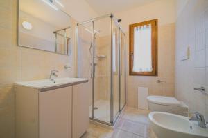 Koupelna v ubytování Residence Villa Rosi + 37 fotografií