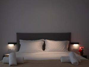 Postel nebo postele na pokoji v ubytování Electra Luxury Apartment at the Heraklion Center