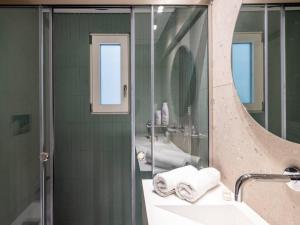 Koupelna v ubytování Electra Luxury Apartment at the Heraklion Center