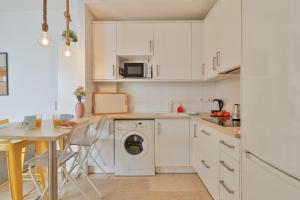 Kuchyňa alebo kuchynka v ubytovaní C41 - Modern & Comfy Flat City Center
