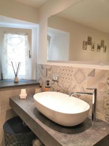 Fotografie z fotogalerie ubytování Appartamento CADELAVE v destinaci Villa di Chiavenna