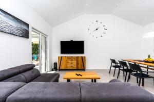 TV/trung tâm giải trí tại Villa Larra