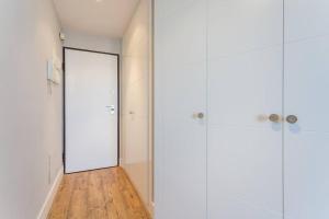 Zdjęcie z galerii obiektu RETIRO LUXURY PENTHOUSE, By Presidence Rentals w Madrycie