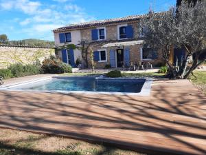 Photo de la galerie de l'établissement Le Majalou, à Villecroze 37 autres photos