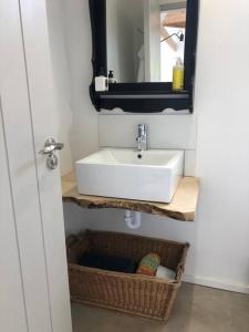 Koupelna v ubytování Lough Hyne Cottage
