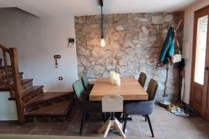 Fotografia z galérie ubytovania Casa Rural con Jacuzzi junto a Camprodon. v destinácii Abella