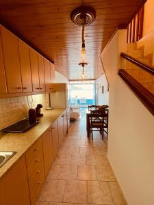 Köök või kööginurk majutusasutuses Erginas Boat House