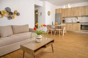 Kuchyňa alebo kuchynka v ubytovaní Elizabeth stone house + 14 fotografií