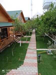 Jardín al aire libre en Denizimapartbungalov