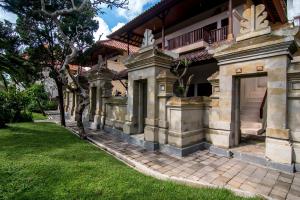 Puutarhaa majoituspaikan Champlung Sari Hotel and Spa Ubud ulkopuolella