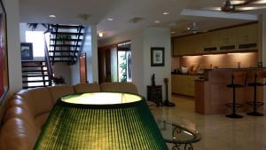 Gallery image of Tropical Sea View & Sunshine in Batu Ferringhi +17 photos