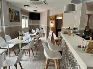 TV a/nebo společenská místnost v ubytování Hostal 82