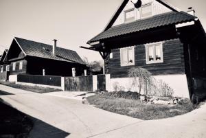 The building in which az apartmanházakat is located
