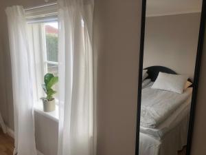 Gallery image of Ångbåten - New buildt double rooms in the center of Gränna with separate entrance in Gränna