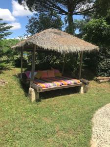 Κήπος έξω από το Guesthouse Simon Carretey SAUNA & SWIMMING-P, CALM