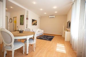 Μια τηλεόραση ή/και κέντρο ψυχαγωγίας στο Star in Toledo By Dimorra