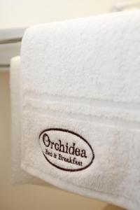 Логотип или вывеска отеля типа «постель и завтрак»