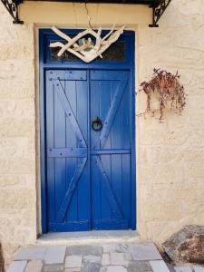 Fotografia z galérie ubytovania Apo Petra v destinácii Agia Marina Aegina