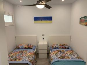 Postel nebo postele na pokoji v ubytování Costa Adeje-2 bed.apartment with double terrace