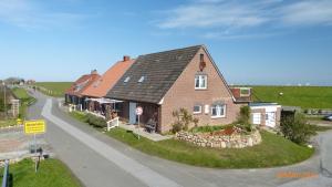 Gallery image of Unser Haus am Deich - Wohnung Meerblick in Nordstrand