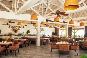 Εστιατόριο ή άλλο μέρος για φαγητό στο Royal Beach Hôtel