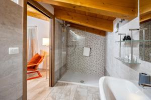 Koupelna v ubytování B&B La Canfora + 37 fotografií