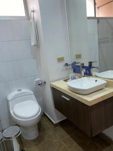 Koupelna v ubytování Hotel Apartamentos Regency La Feria