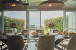 Reštaurácia alebo iné gastronomické zariadenie v ubytovaní Villa Sasso on Lake Como by Rent All Como