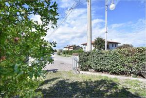 Ogród w obiekcie Calaone Wondeful Duplex Apartment con parcheggio x4