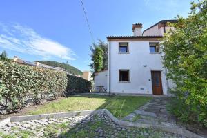 Budynek, w którym mieści się apartament