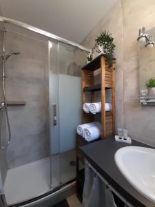 Koupelna v ubytování Appartement neuf de 30 m2 au coeur de palavas Classé 2 étoiles