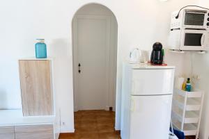 Kuchyň nebo kuchyňský kout v ubytování Apartamento Menorca Arenal d'en Castell