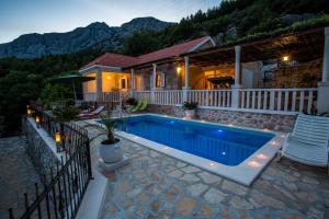 Fotografia z galérie ubytovania Secluded luxury Villa with sea view and pool v destinácii Orebić