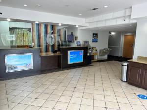 Motel 6-Biloxi, MS - Ocean Springs tesisinde lobi veya resepsiyon alanı