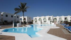 Bazén v ubytování Corralejo Playa nebo v jeho okolí
