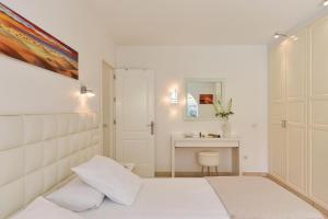 Posteľ alebo postele v izbe v ubytovaní Bungalow Sun Club EM259A by VillaGranCanaria