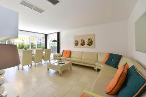 Posedenie v ubytovaní Bungalow Sun Club EM259A by VillaGranCanaria