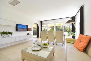 Posedenie v ubytovaní Bungalow Sun Club EM259A by VillaGranCanaria
