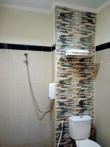 A bathroom at UNP Hotel & Convention