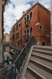 ヴェネツィアにあるサン ジャコモ ベネツィアのギャラリーの写真