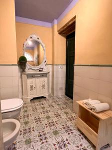 Bathroom sa Borgo Al Canto Degli Alberi