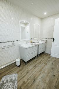 Koupelna v ubytování Relais des combrailles