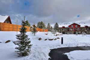 Gallery image of The Highland Hangout by Casago McCall - Donerightmanagement in McCall