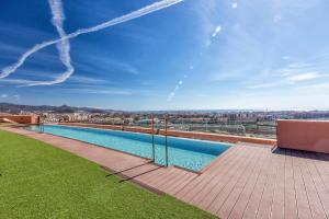 The swimming pool at or close to iloftmalaga SkyGarden
