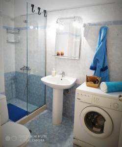 A bathroom at OSCAR STUDIO KALAMATA city centre