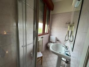 Ένα μπάνιο στο Hotel Adriatico